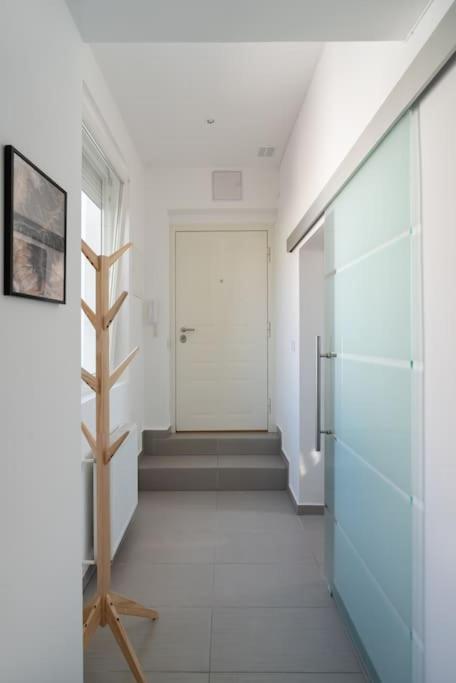 Ferienwohnung Grosse Terrasse, Klimaanlage Und U-Bahn Naehe Wien Exterior foto